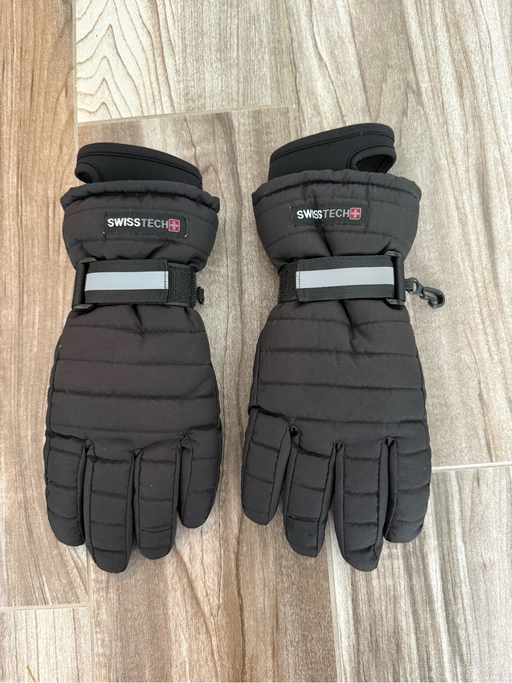 Swiss Tech Gloves